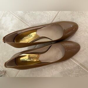 Michael kors patent leather heels